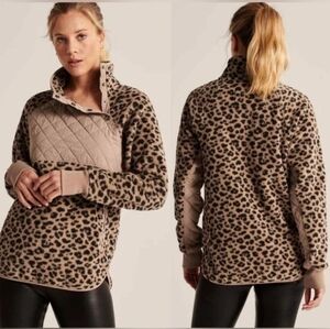 Abercrombie & Fitch Leopard Print Asymmetrical Snap-Up Fleece Size S